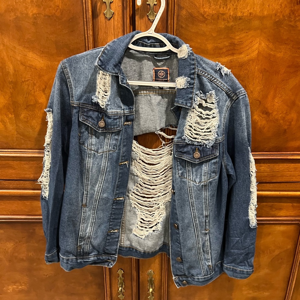Distressed denim jacket - Picture 2 of 3